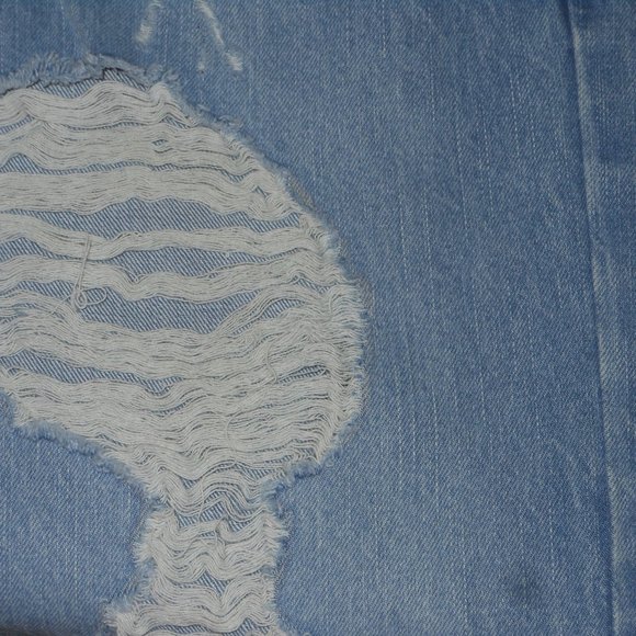 A pair of new PD & C men's distressed jeans - Picture 4 of 9